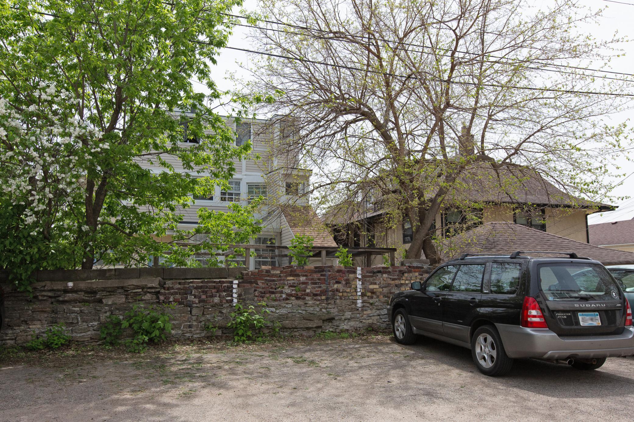 415 Ridgewood Avenue, Unit 103 Minneapolis, MN 55403 - Photo 20 of 20
