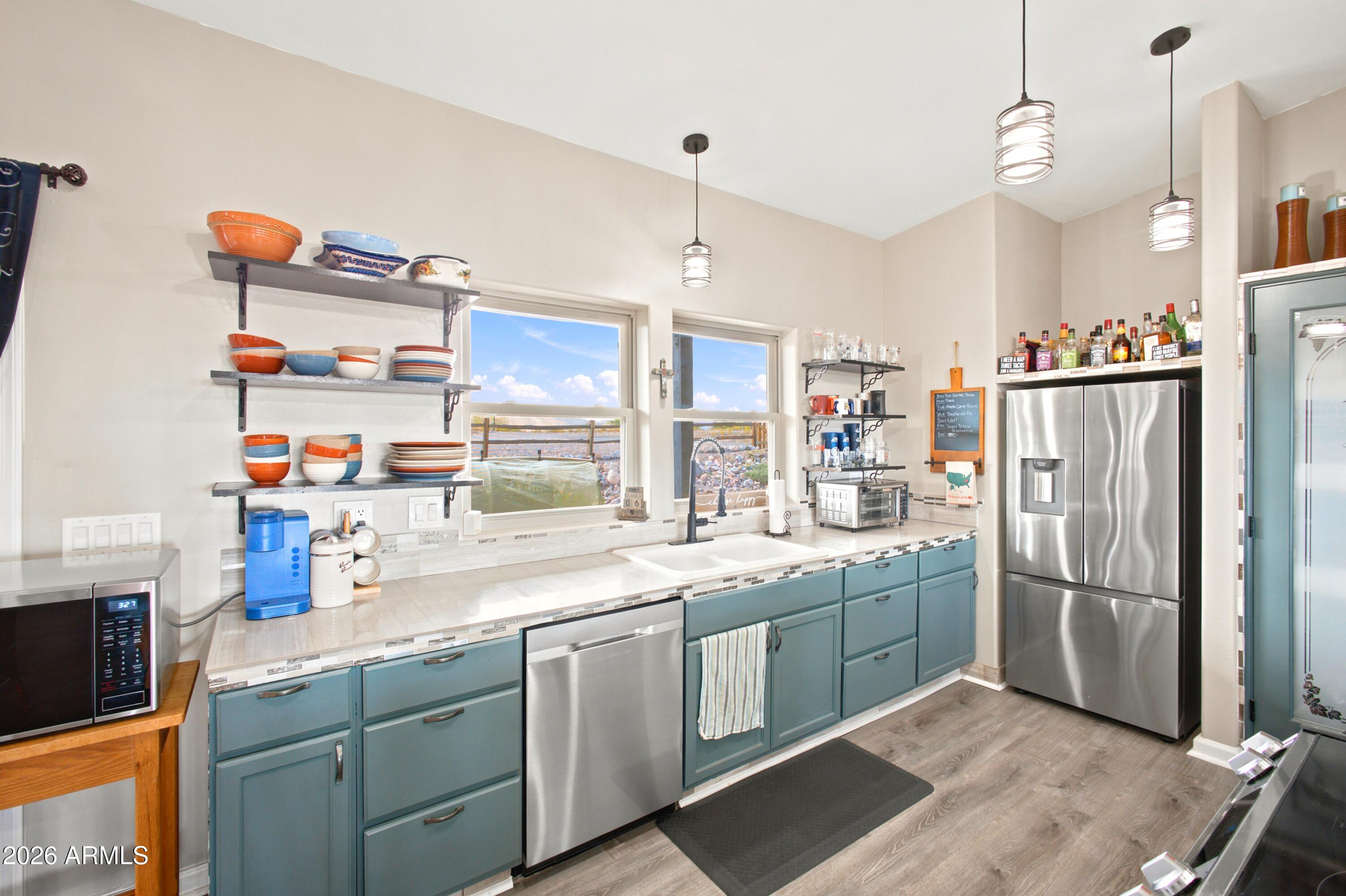 301 New Venture Road Clarkdale, AZ 86324 - Photo 9 of 29 NV kitchen B