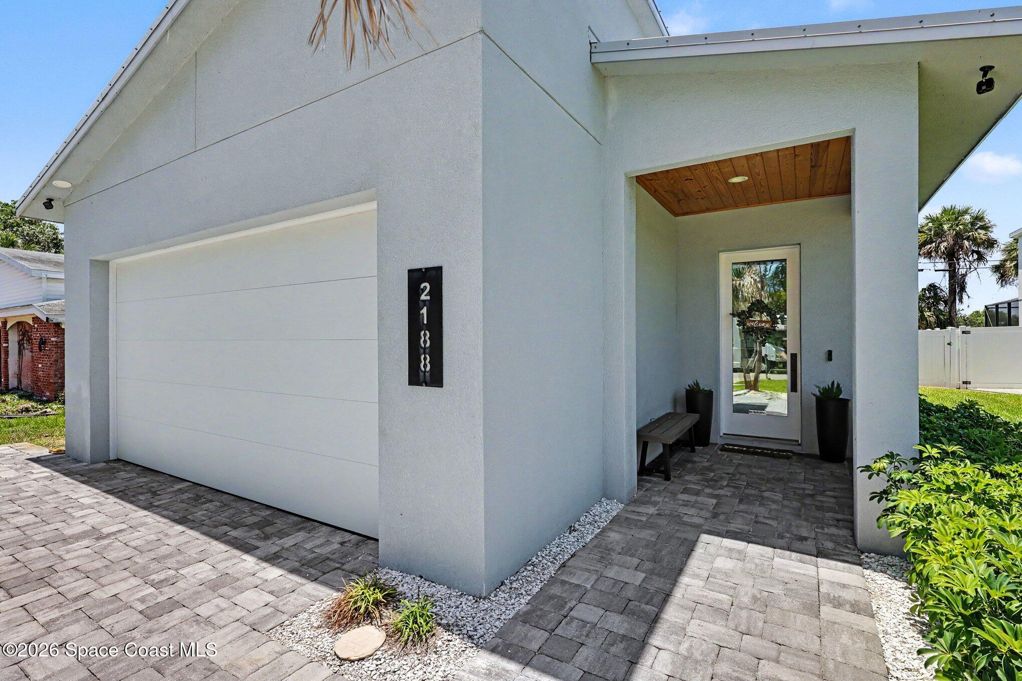 2188 Country Club Road Melbourne, FL 32901 - Photo 5 of 39 003_file_2236