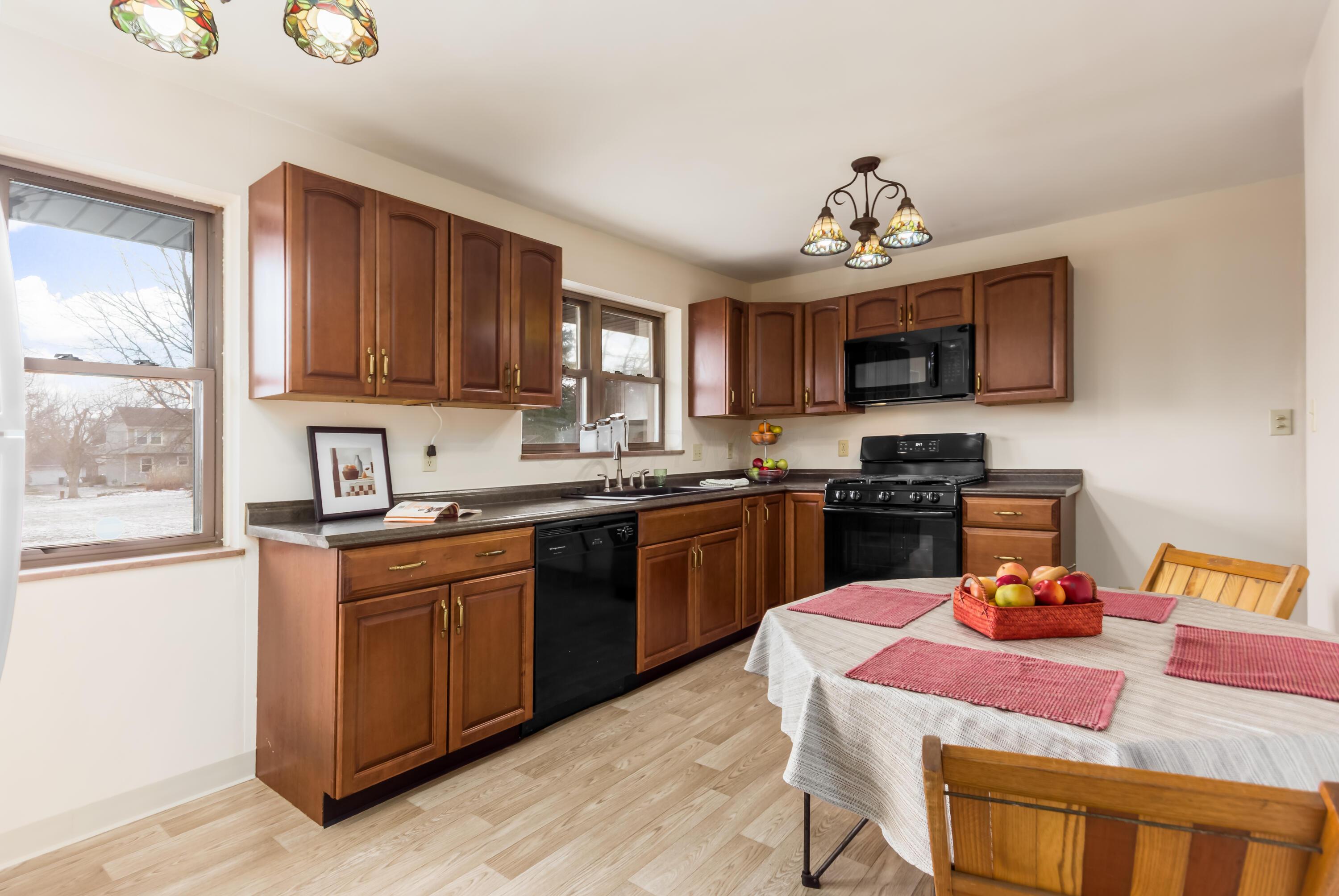 4256 Hoover Road Grove City, OH 43123 - Photo 12 of 25