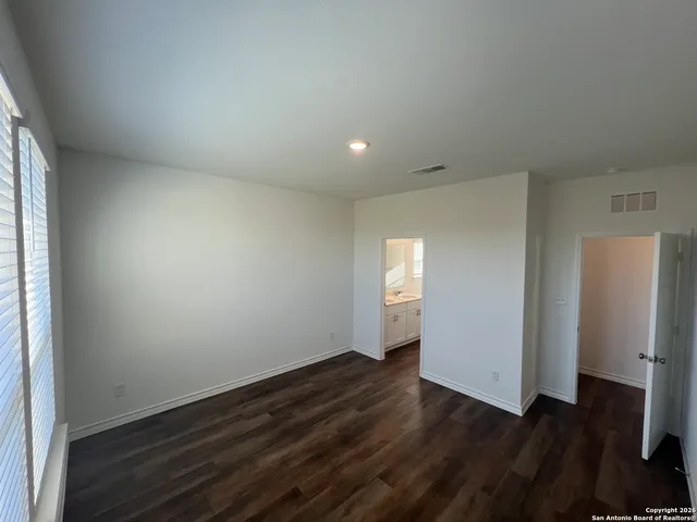 $2,075 | 1019 Oriole Way, Marion, TX 78124