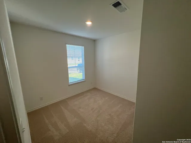 $2,075 | 1019 Oriole Way, Marion, TX 78124