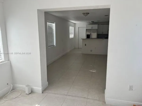 $3,500 | 644 Southwest 1st Court, Unit 644, Hallandale Beach, FL 33009