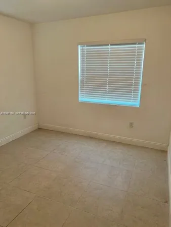 $3,500 | 644 Southwest 1st Court, Unit 644, Hallandale Beach, FL 33009