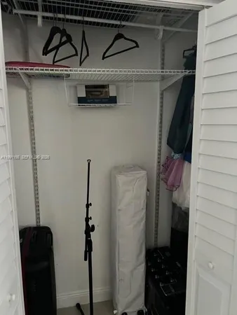 $3,500 | 644 Southwest 1st Court, Unit 644, Hallandale Beach, FL 33009