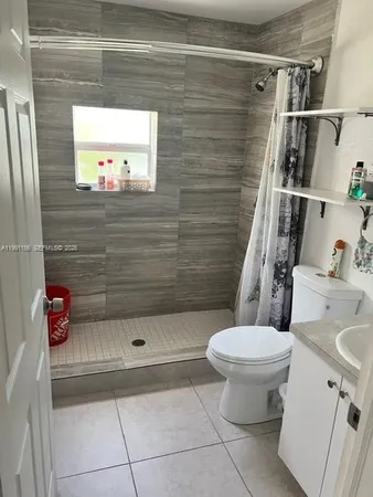 $3,500 | 644 Southwest 1st Court, Unit 644, Hallandale Beach, FL 33009