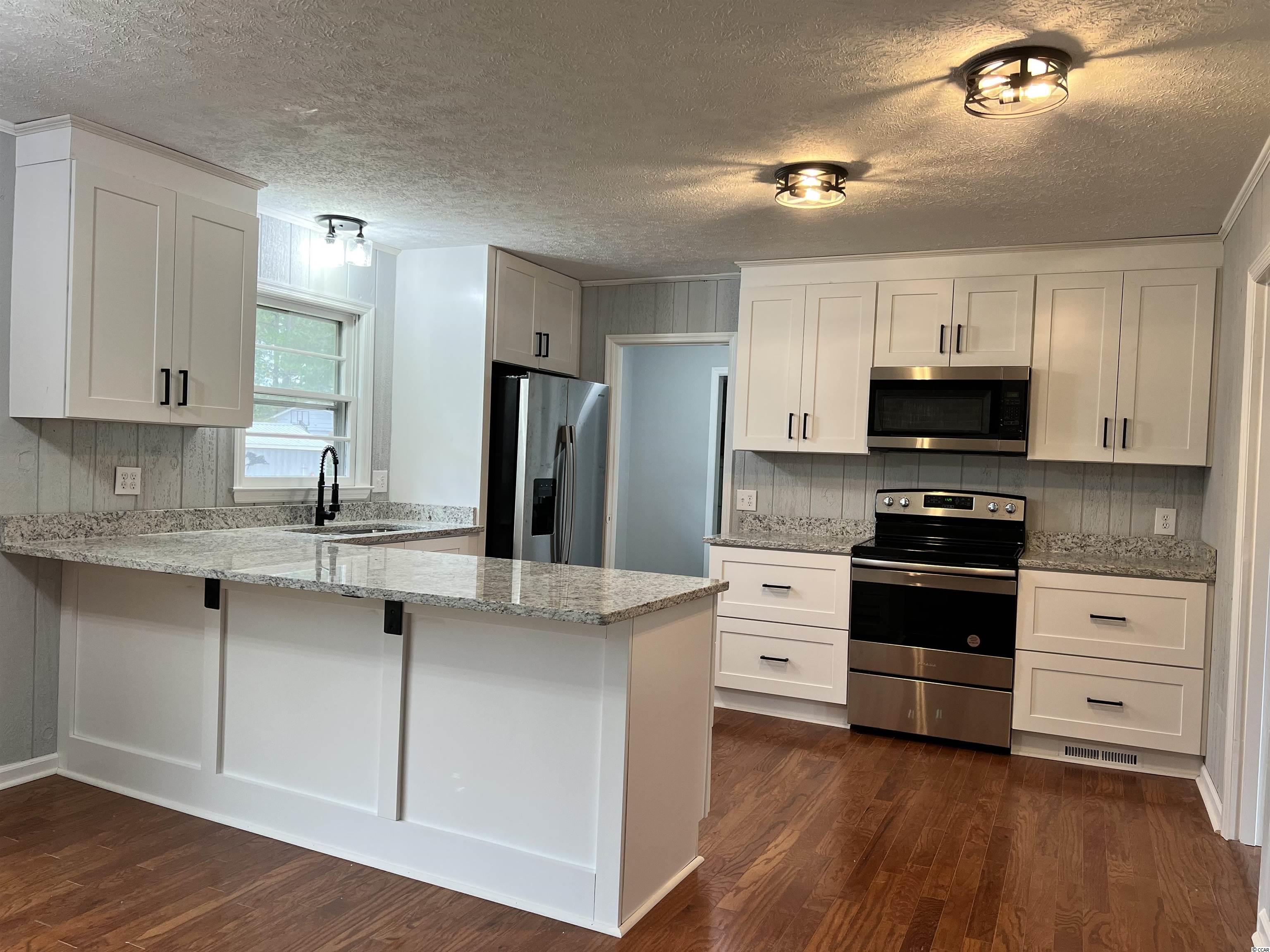 1003 South Main Street Mullins, SC 29574 - Photo 14 of 31