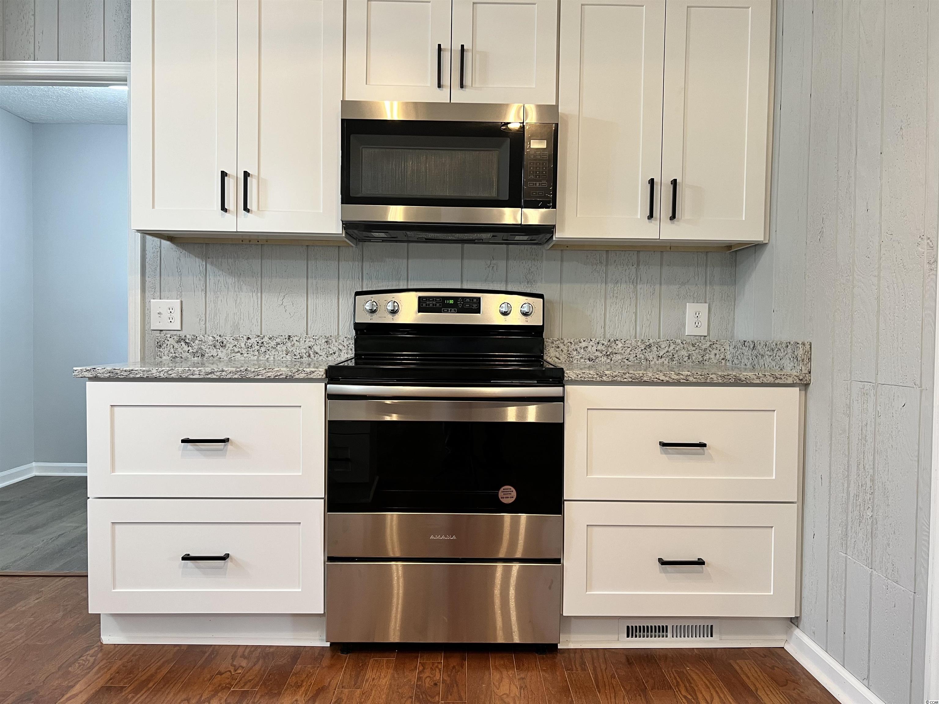 1003 South Main Street Mullins, SC 29574 - Photo 3 of 31