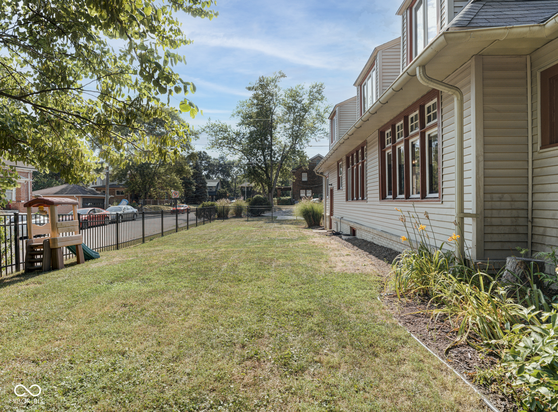3906 Ruckle Street Indianapolis, IN 46205 - Photo 57 of 63 Gallery Image 57
