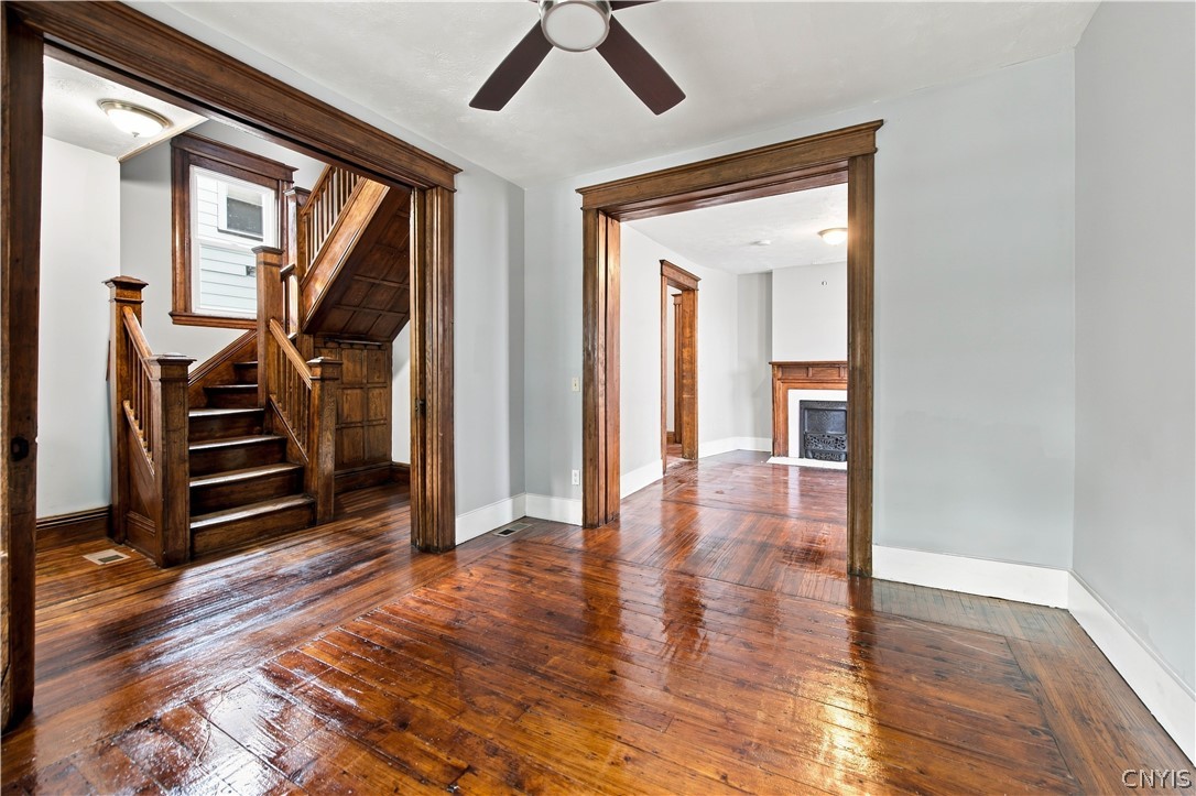 38 Fair Place Rochester, NY 14609 - Photo 4 of 36 Gallery Image 4