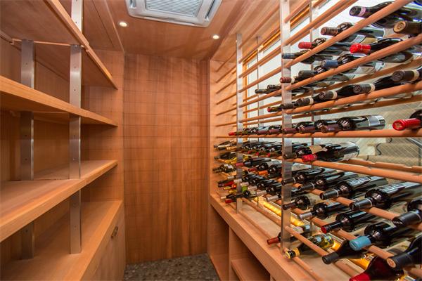 103 Rolling Lane Weston, MA 02493 - Photo 23 of 25