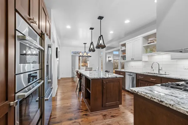 $899,999 | 2875 Stone Creek Circle, Suamico, WI 54313