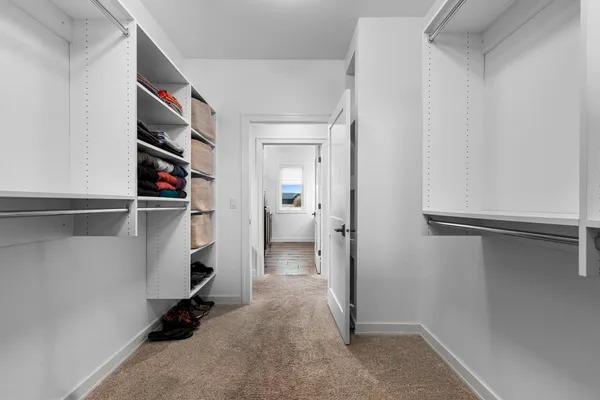 $899,999 | 2875 Stone Creek Circle, Suamico, WI 54313