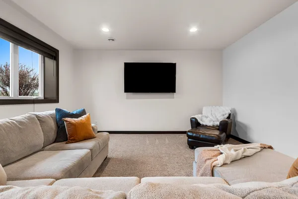 $899,999 | 2875 Stone Creek Circle, Suamico, WI 54313