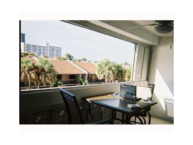 320 South Surf Road, Unit 604 Hollywood, FL 33019 - Photo 17 of 17 Patio/Deck