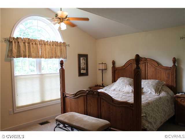 4071 North Hen Peck Road Quinton, VA 23141 - Photo 12 of 23 Master Bedroom