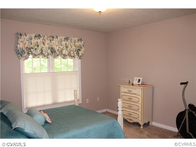 4071 North Hen Peck Road Quinton, VA 23141 - Photo 17 of 23 Bedroom
