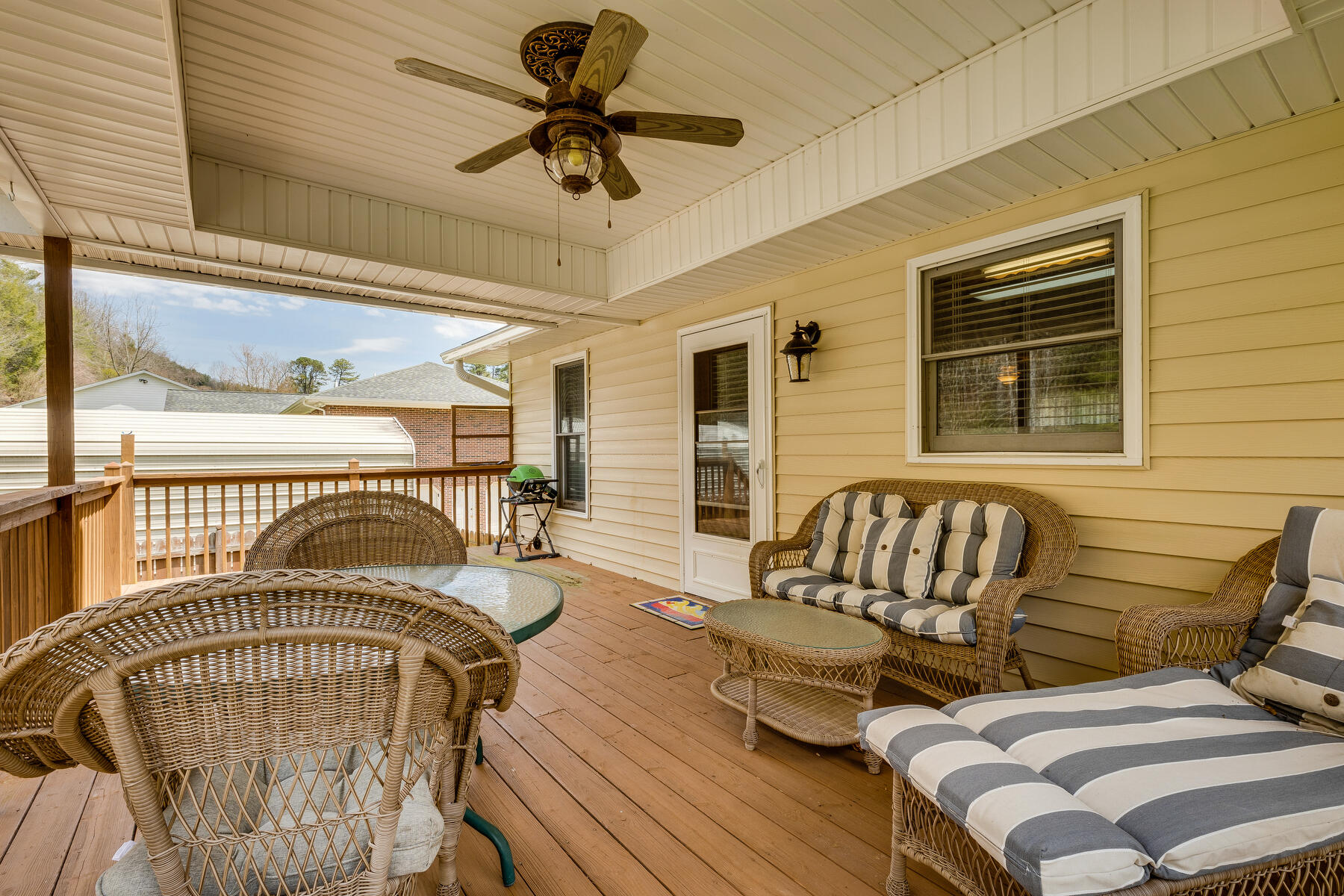 611 Scioto Road Unicoi, TN 37692 - Photo 44 of 59 044