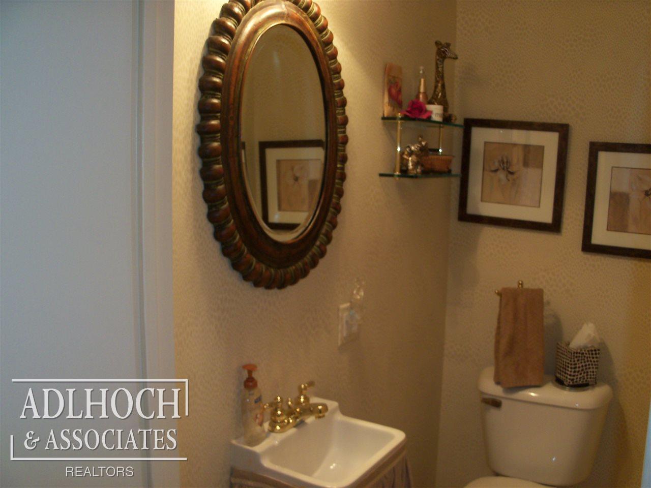 121 Mapleton Road Grosse Pointe Farms, MI 48236 - Photo 9 of 20