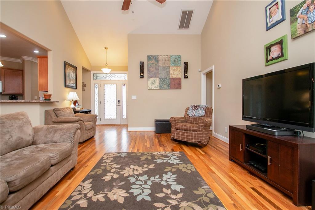 5097 Branch View Road Browns Summit, NC 27214 - Photo 7 of 30 Gallery Image 7