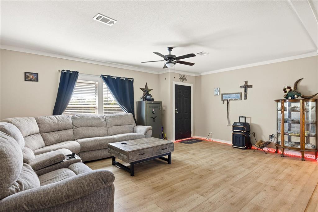 12505 1131st Road Godley, TX 76044 - Photo 5 of 32 Gallery Image 5