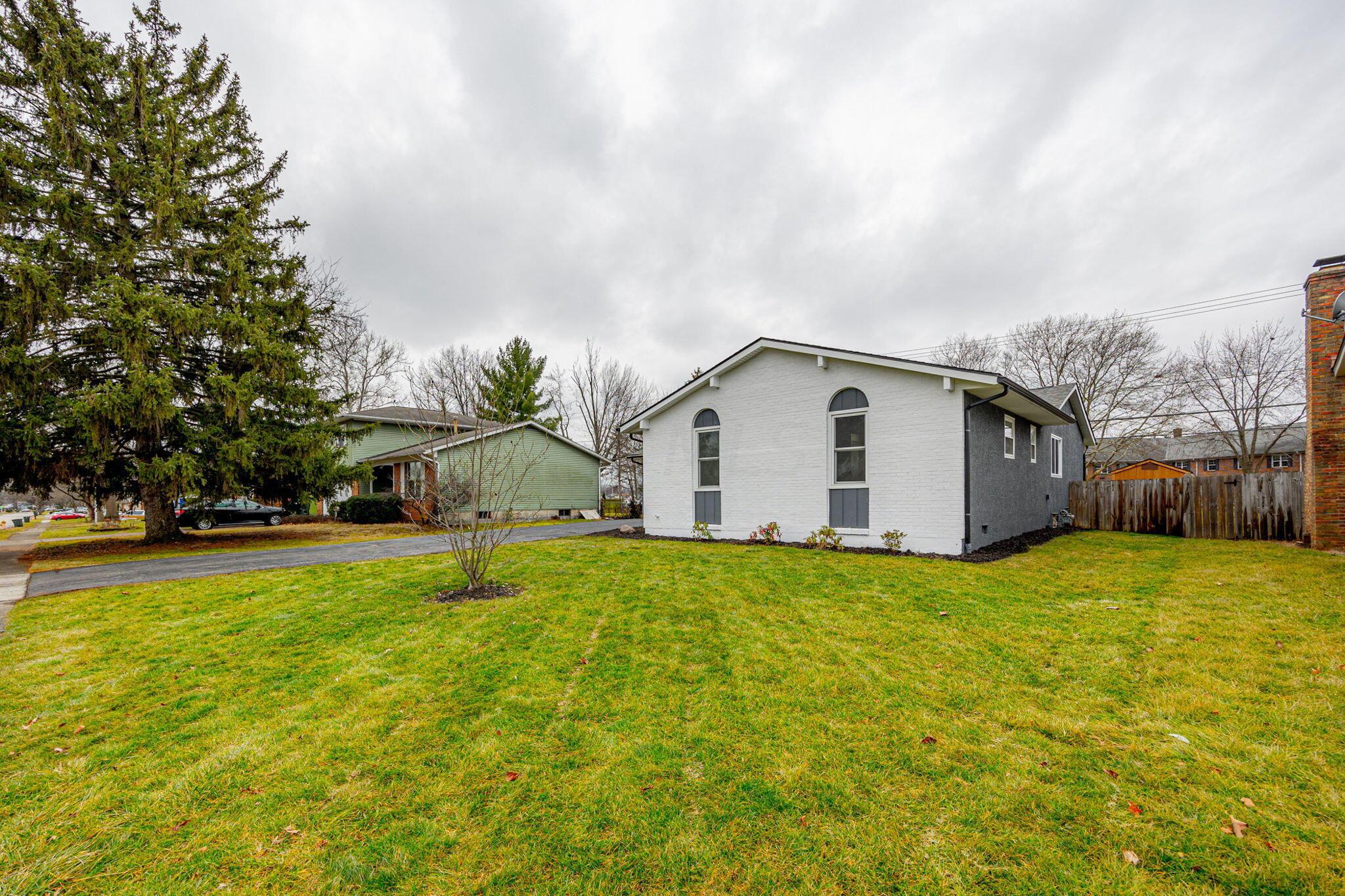 5481 Blue Ash Road Columbus, OH 43229 - Photo 51 of 61 54-web-or-mls-5481 Blue Ash Road 050