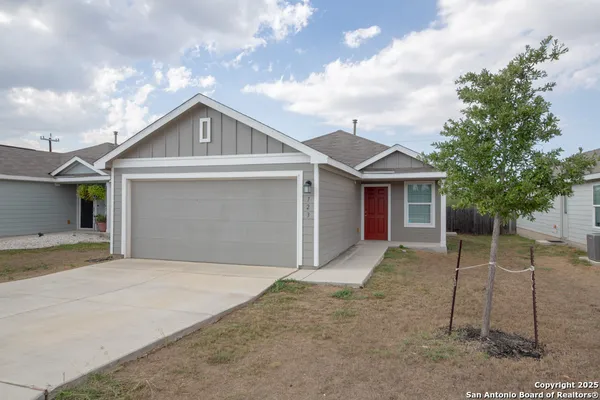 $1,500 | 723 Vermilion, San Antonio, TX 78221