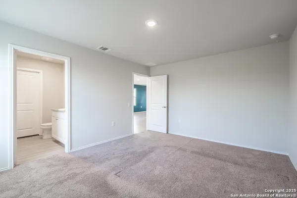 $1,500 | 723 Vermilion, San Antonio, TX 78221