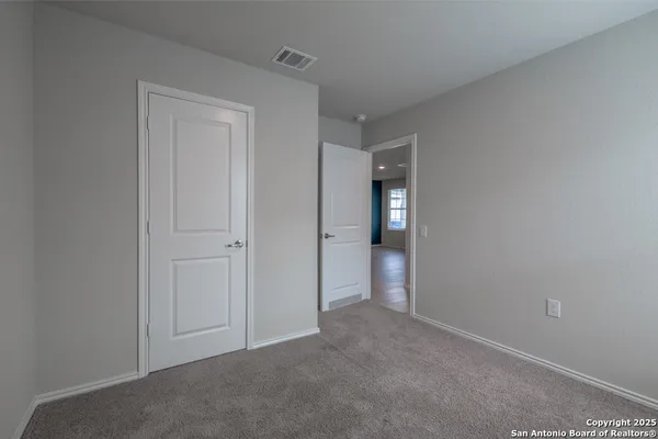 $1,500 | 723 Vermilion, San Antonio, TX 78221