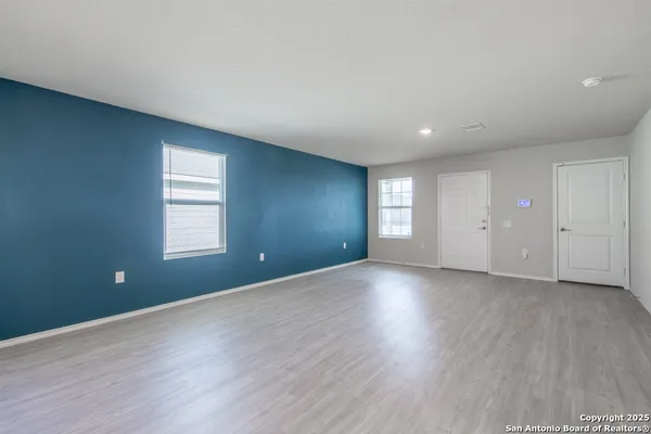 $1,500 | 723 Vermilion, San Antonio, TX 78221