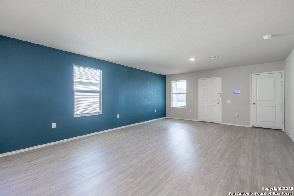 723 Vermilion San Antonio, TX 78221 - Photo 4 of 22