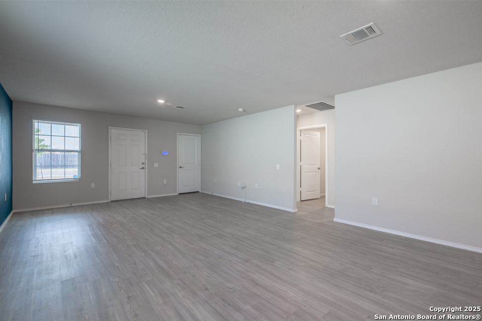 723 Vermilion San Antonio, TX 78221 - Photo 5 of 22