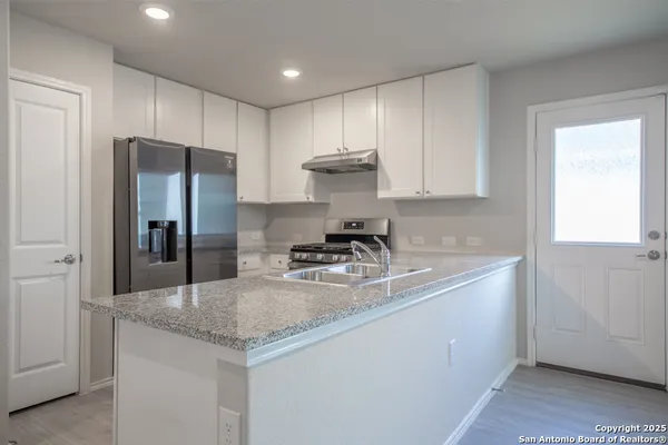 $1,500 | 723 Vermilion, San Antonio, TX 78221