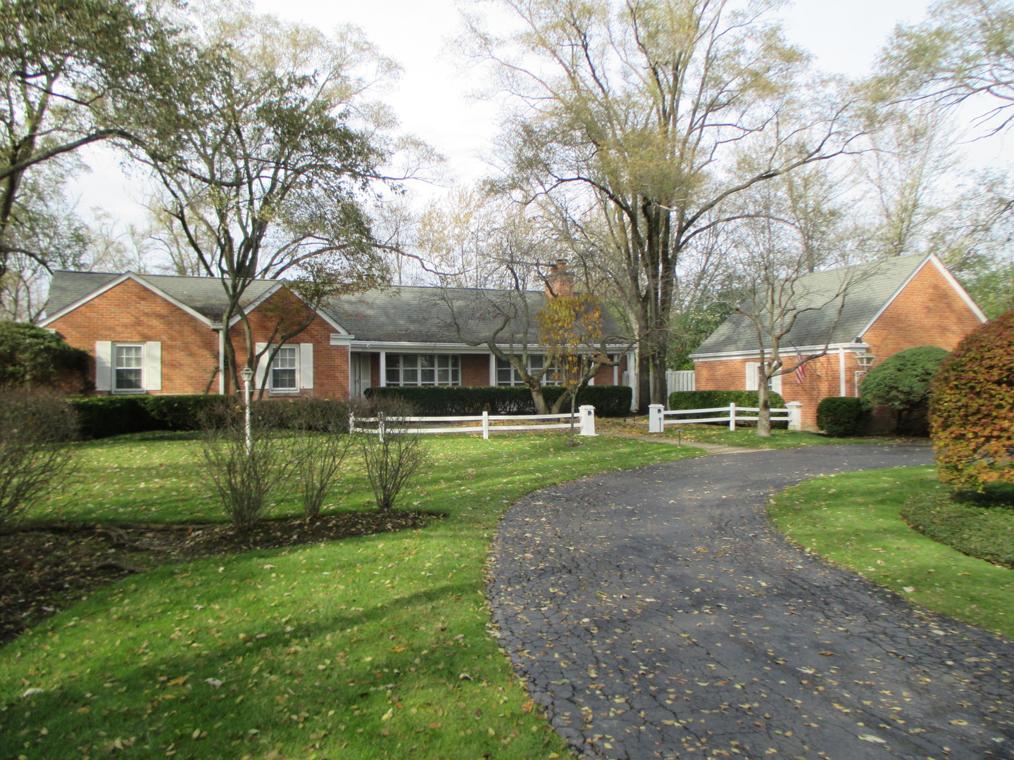 210 Coach Road Northfield, IL 60093 - Photo 1 of 20