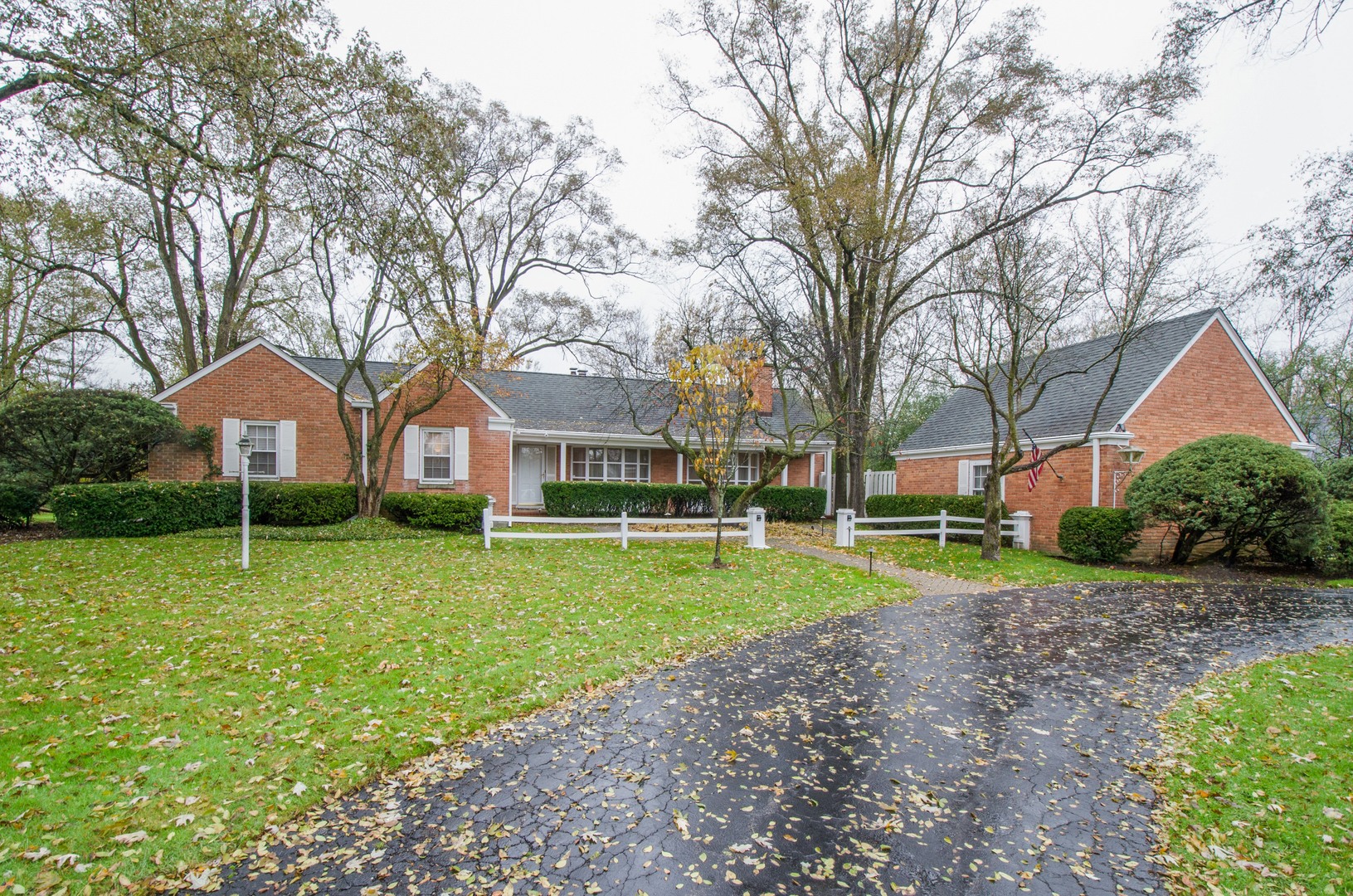 210 Coach Road Northfield, IL 60093 - Photo 2 of 20