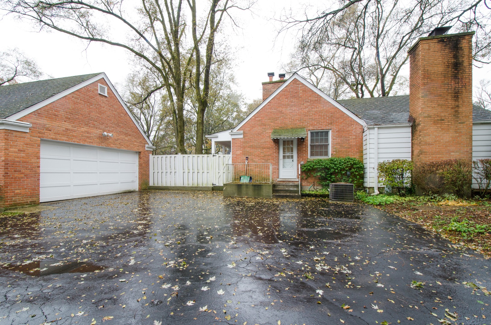 210 Coach Road Northfield, IL 60093 - Photo 17 of 20