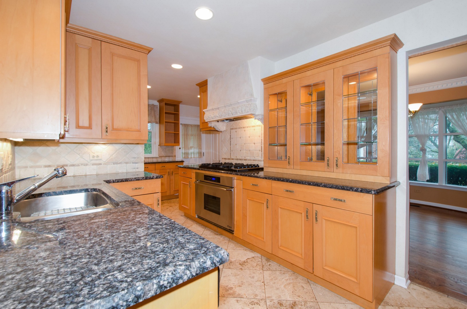 210 Coach Road Northfield, IL 60093 - Photo 5 of 20