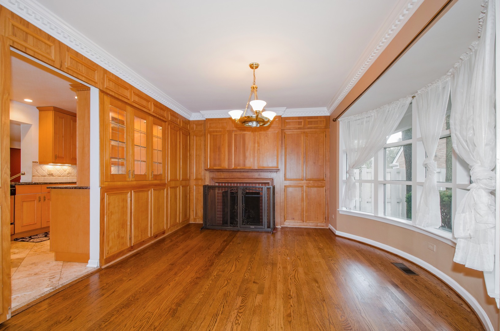 210 Coach Road Northfield, IL 60093 - Photo 7 of 20