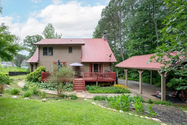 $379,000 | 305 Mt Bay Drive, Westminster, SC 29693