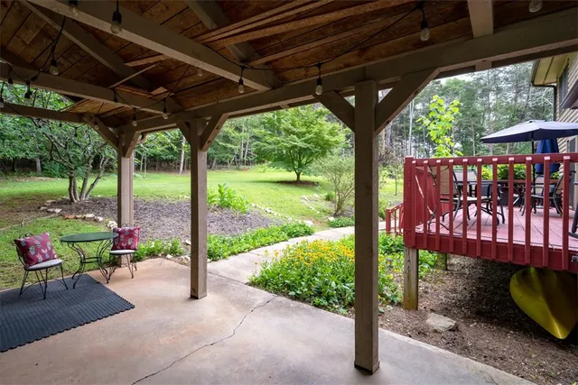 $379,000 | 305 Mt Bay Drive, Westminster, SC 29693