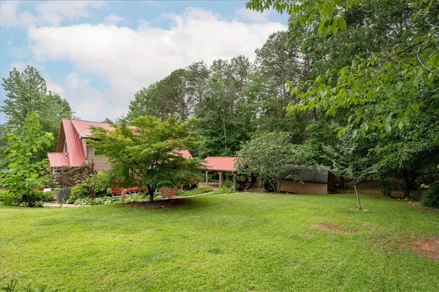 $379,000 | 305 Mt Bay Drive, Westminster, SC 29693