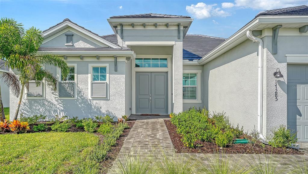 17285 Albatross Road Venice, FL 34293 - Photo 4 of 91 Gallery Image 4