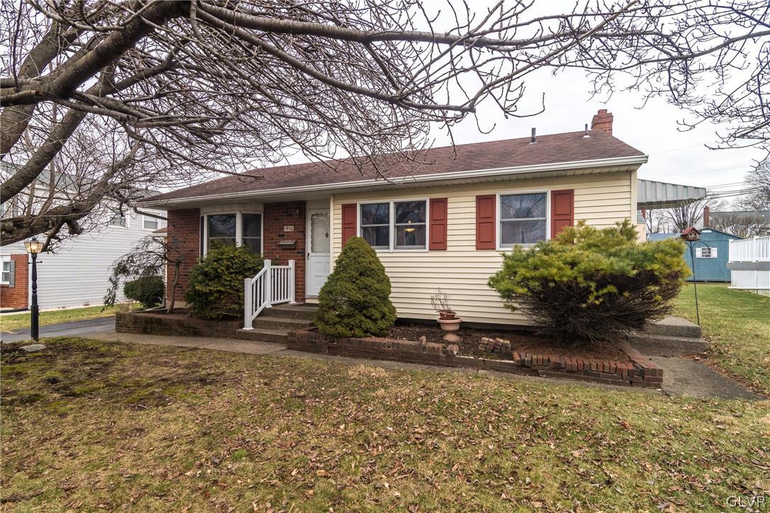 1936 Rockingham Drive Bethlehem, PA 18018 - Photo 1 of 18 Gallery Image 1