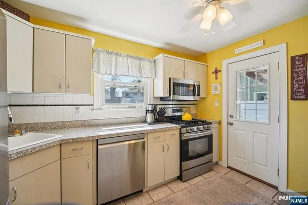 $469,000 | 23 Smith Avenue, Wanaque, NJ 07420