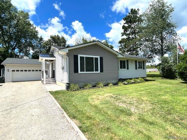 2691 Carpenter Road Lapeer, MI 48446 - Photo 2 of 47