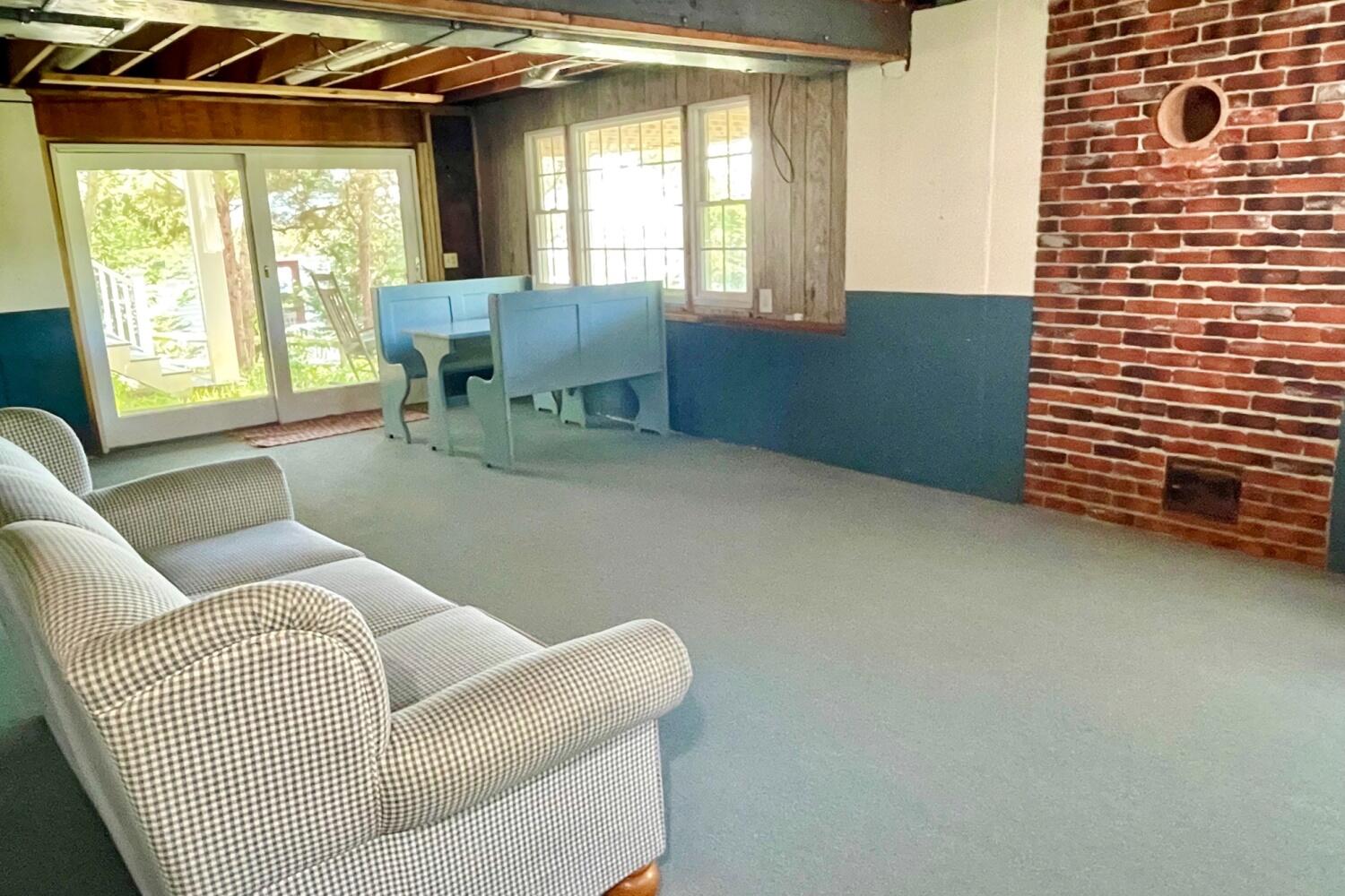 4 Portview Road Chatham, MA 02659 - Photo 60 of 69 a living room with furniture and a window