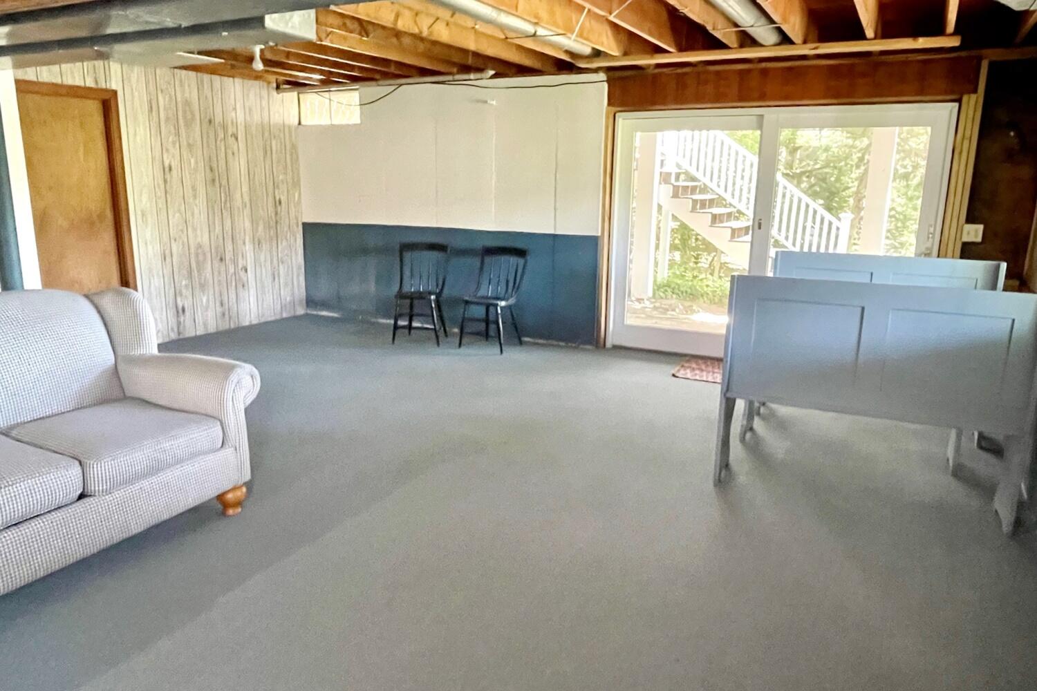 4 Portview Road Chatham, MA 02659 - Photo 61 of 69 a living room with furniture and a window