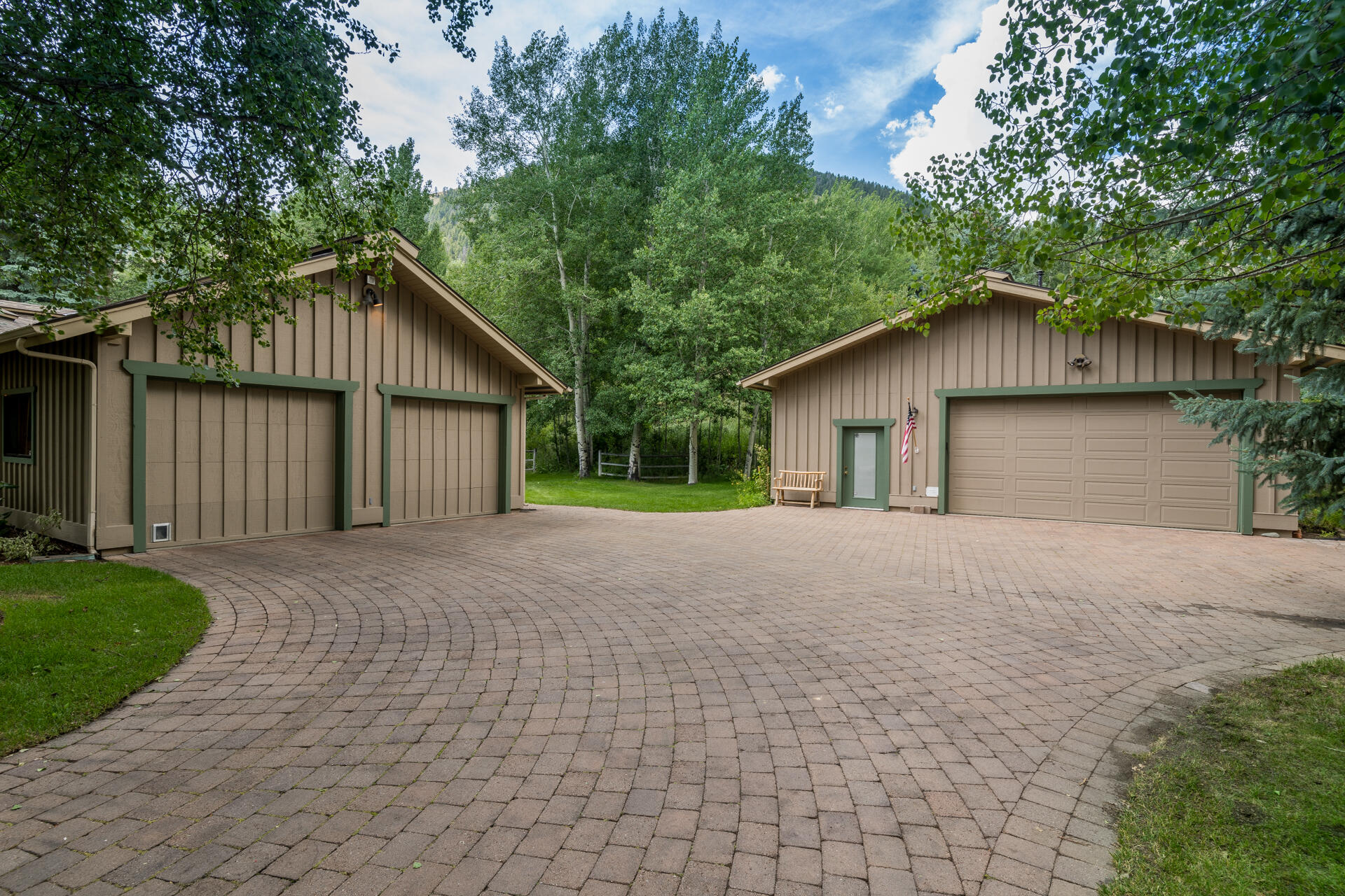 121 Aspen Hollow Road Hailey, ID 83333 - Photo 29 of 34 Garage 2