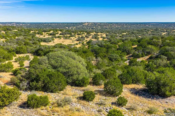 $2,100,000 | 852 Sd, Unit 24755, Rocksprings, TX 78880