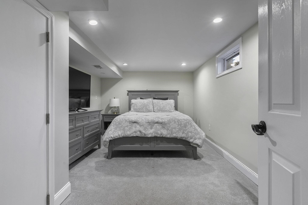 66 Unity Street Quincy, MA 02169 - Photo 34 of 42 Gallery Image 34